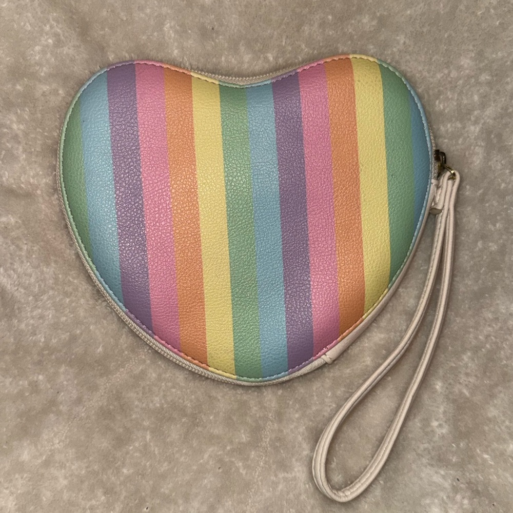 Luv Betsey by Betsey Johnson Pastel Rainbow Striped Heart Wristlet Clutch - Picture 2 of 5